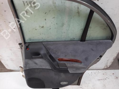 Dør højre bagtil Dør højre bagtil OPEL OMEGA B Estate (V94) 2.5 TD (F35, M35, P35) (131 hp) 28771717 28771717