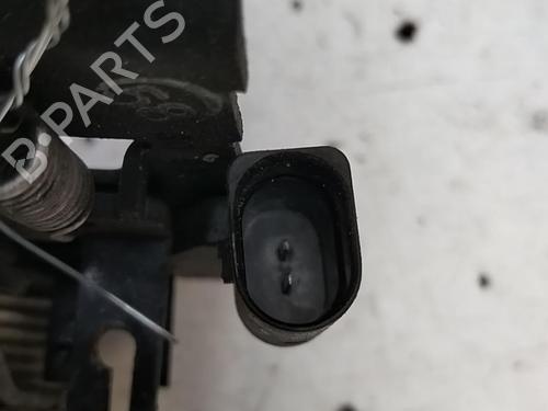 hood-lock-audi-tt-roadster-8n9-1999-2000-2001-2002-2003-2004-2005-2006-2007-28779006 main image