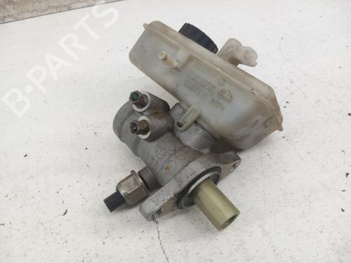 Used Brake master cylinder RENAULT LAGUNA II Grandtour (KG0/1_) 2.0 16V IDE (KG0N) (140 hp) 28761365