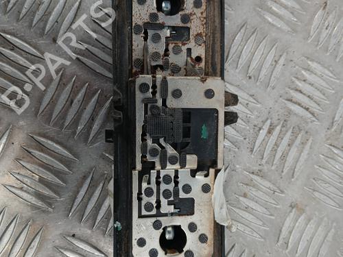 Used Lamp holder Lamp holder PEUGEOT 5008 (0U_, 0E_) 1.6 HDi (112 hp) 31126535 31126535