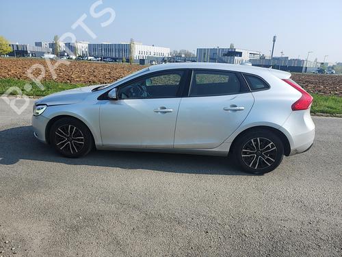 Used Parts VOLVO V40 Hatchback (525)  D2  4918044