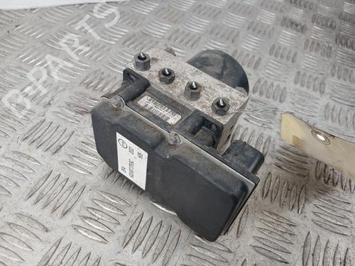 Pompe ABS VW POLO IV (9N_, 9A_) 1.4 TDI (70 hp) 32110555