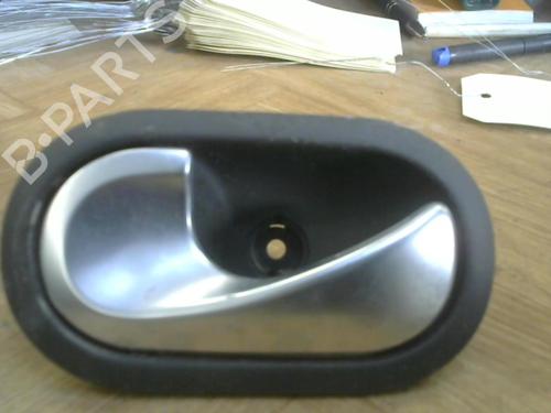 Used Rear left interior door handle RENAULT SCÉNIC II (JM0/1_) 1.6 (JM0C, JM0J, JM1B) (113 hp) 28755288