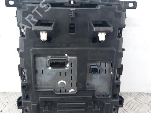 Used Display monitor Display monitor RENAULT MEGANE IV Grandtour (K9A/M/N_) 1.2 TCe 130 (K9MR) (130 hp) 29554634 29554634