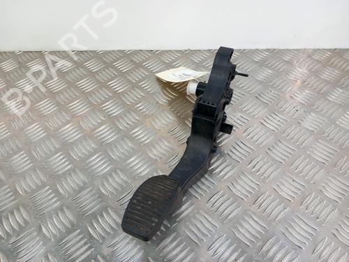Used Clutch pedal FIAT PANDA (312_, 319_) 0.9 Natural Power (312PXN1A) (80 hp) 28739427