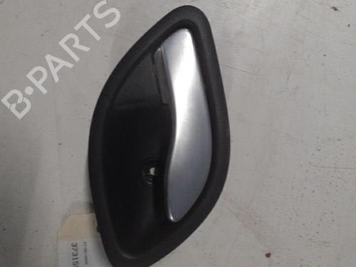 Højre fortil invendig håndtag RENAULT LAGUNA II (BG0/1_) 1.8 16V (BG04, BG0B, BG0C, BG0V) (117 hp) 28754645