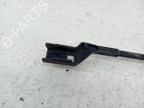 Used Front windshield wiper arm JAGUAR XE (X760) 2.0 D (180 hp) 28783927