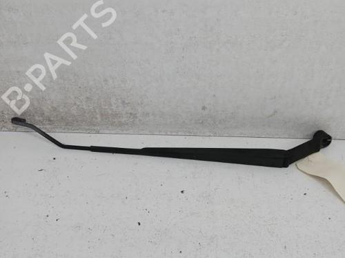 Used Front windshield wiper arm TOYOTA YARIS VERSO (_P2_) 1.4 D-4D (NLP20_, NLP22_) (75 hp) 28768836