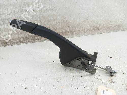 Parkbremsarm/handtak RENAULT CAPTUR I (J5_, H5_) 0.9 TCe 90 (90 hp) 28733869