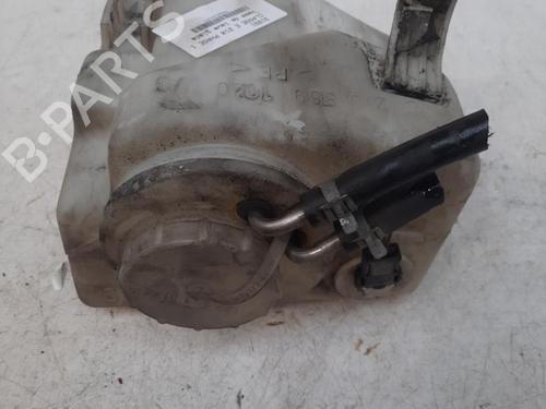 Used Windscreen washer tank MERCEDES-BENZ E-CLASS (W210) E 290 Turbo-D (210.017) (129 hp) 28774233