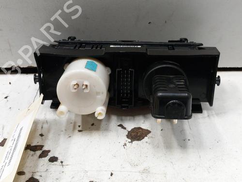 Used Climate control MERCEDES-BENZ 124 Saloon (W124) 250 D (124.125) (94 hp) 28751674