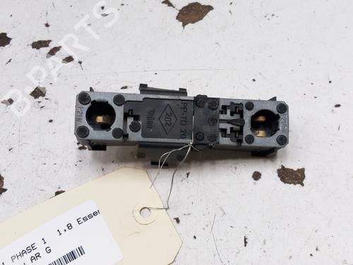 Used Lamp holder RENAULT LAGUNA I (B56_, 556_) 1.8 (B56Z) (94 hp) 28755426