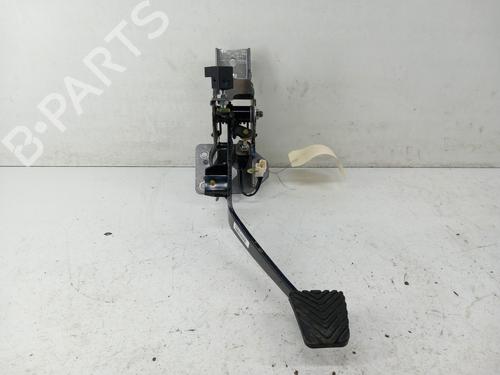 Used Clutch pedal KIA SPORTAGE III (SL) 1.7 CRDi (116 hp) 28739821