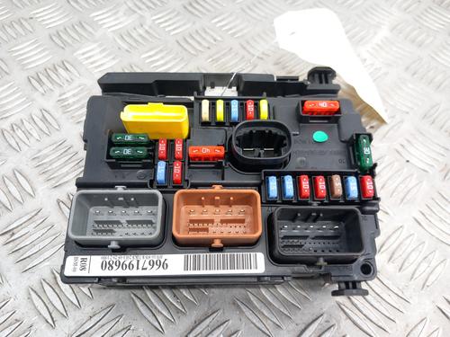 Used Fuse box Fuse box CITROËN C3 II (SC_) 1.4 HDi 70 (SC8HZC, SC8HR0, SC8HP4) (68 hp) 29843921 29843921