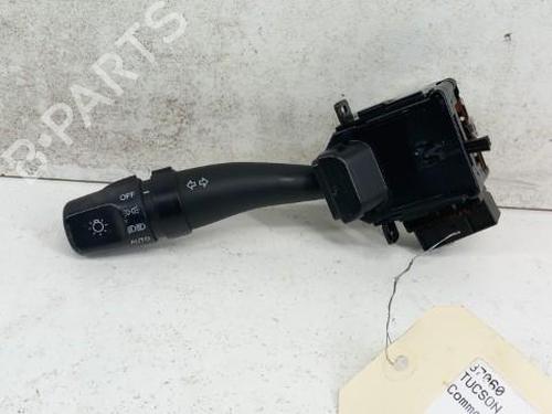 Used Switch HYUNDAI TUCSON (JM) 2.0 CRDi All-wheel Drive (113 hp) 28768886