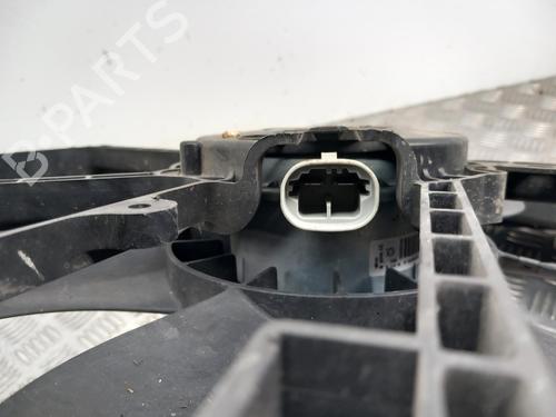 kleventilator-elektrisk-renault-megane-iv-hatchback-b9amn_-2015-38475512 main image