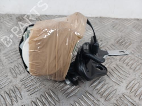 rear-left-seatbelt-citroen-c4-cactus-2014-32981552 main image