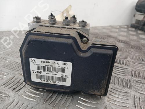 Used ABS pump AUDI Q3 (8UB, 8UG) 2.0 TDI (140 hp) 31943725