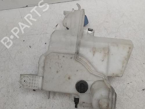 Used Windscreen washer tank VW PASSAT B6 (3C2) 2.0 TDI 16V (140 hp) 28748091