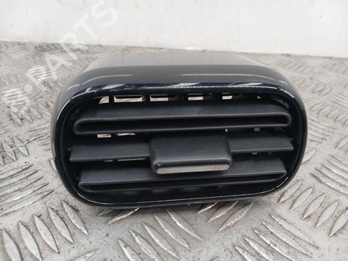 Used Air vent CITROËN C4 CACTUS 1.2 VTi 82 (82 hp) 32858529