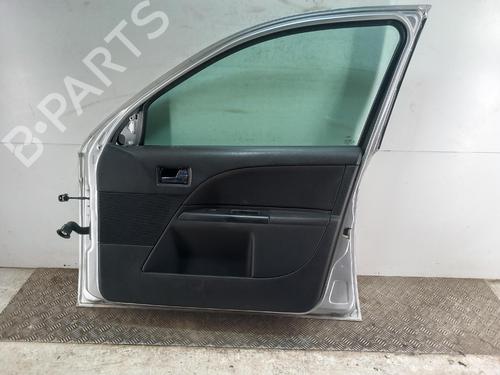 Used Right front door Right front door 39581951 39581951