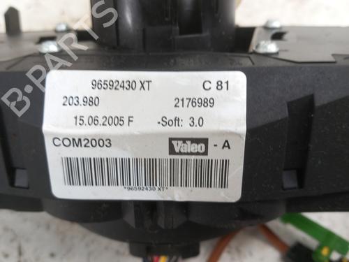 Steering column stalk PEUGEOT 407 (6D_) 2.0 HDi 135 (6DRHRH, 6DRHRE, 6DRHRG, 6DRHRJ) | BP28743264I23 