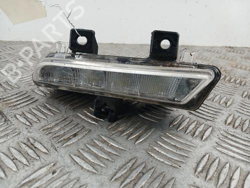 Used Right daytime light Right daytime light 38422631 38422631