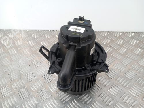 Ventilator motor RENAULT CAPTUR I (J5_, H5_) 0.9 TCe 90 (90 hp) 28739194