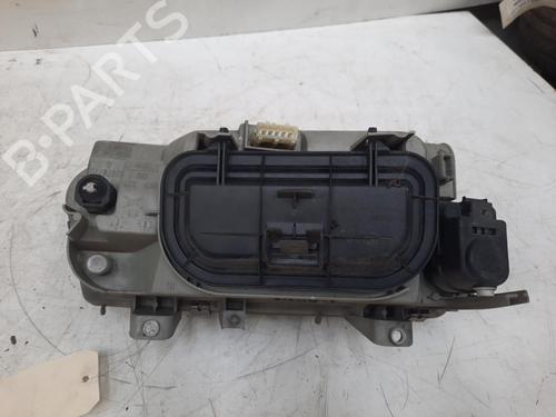 Used Right headlight PEUGEOT 806 (221) 2.1 td 12V (109 hp) 28775236