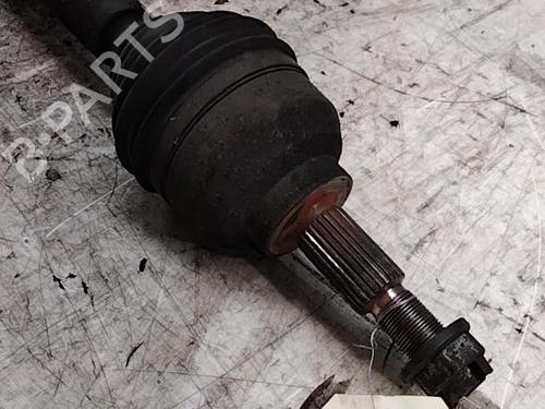 Used Right front driveshaft RENAULT LAGUNA II (BG0/1_) 1.9 dCi (107 hp) 28749590