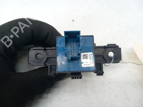 Used Switch Switch PEUGEOT 208 II (UB_, UP_, UW_, UJ_) e-208 (136 hp) 28767939 28767939