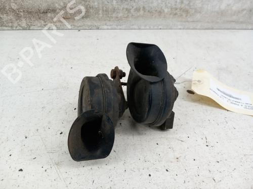 Used Horn VW POLO IV (9N_, 9A_) 1.4 16V (75 hp) 28743331