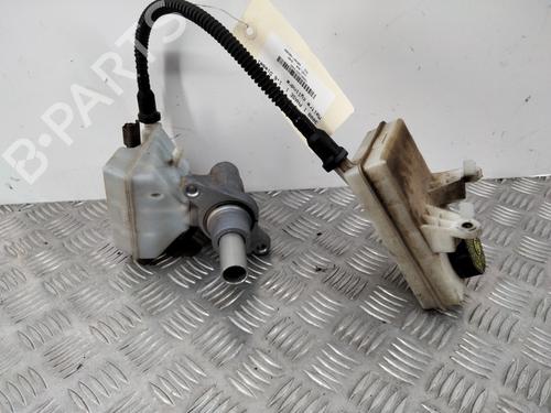 Used Brake master cylinder PEUGEOT 3008 I MPV (0U_) 1.6 HDi (114 hp) 28736159