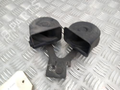 Used Horn RENAULT MEGANE III Hatchback (BZ0/1_, B3_) 1.5 dCi (BZ09, BZ0D, BZ1W, BZ29, BZ14) (110 hp) 28757091