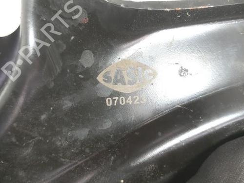 Used Left front suspension arm RENAULT SCÉNIC II (JM0/1_) 1.9 dCi (JM0G, JM12, JM1G, JM2C) (120 hp) 28740516