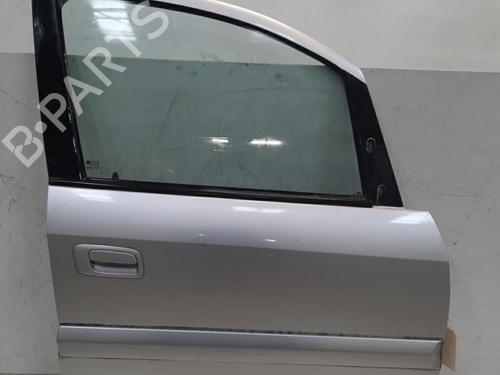 Used Right front door OPEL ZAFIRA A MPV (T98) 2.2 DTI 16V (F75) (125 hp) 28772169