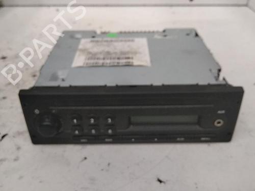 Radio RENAULT TRAFIC II Bus (JL) 2.0 dCi 90 (JL00, JL01, JL0H, JL0M, JL0P, JL0S) | BP28741649E6 