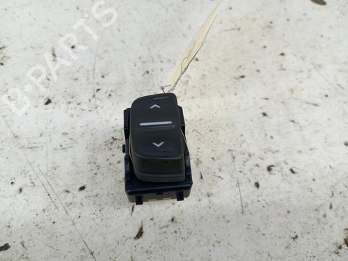 Used Right front window switch DACIA SANDERO II 1.5 dCi (90 hp) 28782639