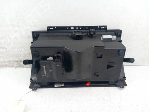 Used Glove box Glove box PORSCHE CAYENNE (9PA) Turbo S 4.5 (521 hp) 28746399 28746399