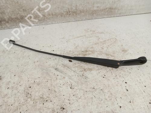 Used Front windshield wiper arm FIAT BRAVA (182_) 1.9 TD 75 S (182.BF) (75 hp) 28733832