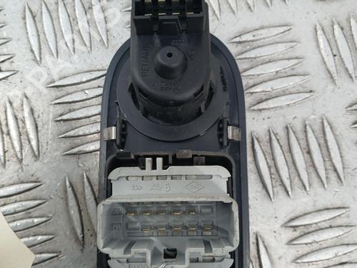 Left front window switch RENAULT CLIO III (BR0/1, CR0/1) 1.2 16V (BR02, BR0J, BR11, CR02, CR0J, CR11) | BP39710901I27 - Image 2