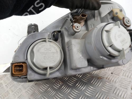 Right headlight DAEWOO NUBIRA Saloon (J100) 2.0 16V | BP31758424C29