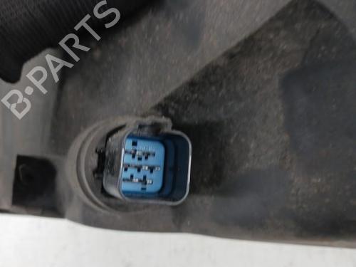 Phare droit FORD FOCUS I (DAW, DBW) 1.6 16V (100 hp) 28768820