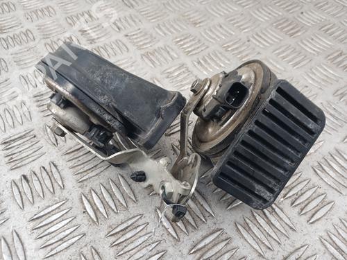 horn-ford-focus-iii-turnier-2010-2011-2012-2013-2014-2015-2016-2017-2018-2019-2020-32864266 main image