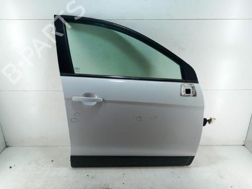 Used Right front door CHEVROLET CAPTIVA (C100, C140) 2.0 D (150 hp) 28746744