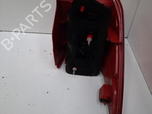 right-taillight-peugeot-1007-km_-2005-28747413 main image