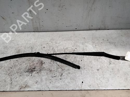 Used Front windshield wiper arm VW TOURAN (1T1, 1T2) 1.9 TDI (105 hp) 28760390