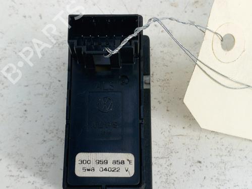 Used Right rear window switch Right rear window switch VW PHAETON (3D1, 3D2, 3D3, 3D4, 3D6, 3D7, 3D8, 3D9) 4.2 V8 4motion (335 hp) 28761746 28761746
