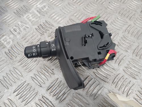 switch-renault-clio-iii-br01-cr01-2005-2006-2007-2008-2009-2010-2011-2012-2013-2014-31881277 main image