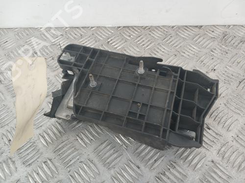 Used Start/Stop ECU Start/Stop ECU PEUGEOT 308 II (LB_, LP_, LW_, LH_, L3_) 1.6 BlueHDi 120 (120 hp) 30888835 30888835
